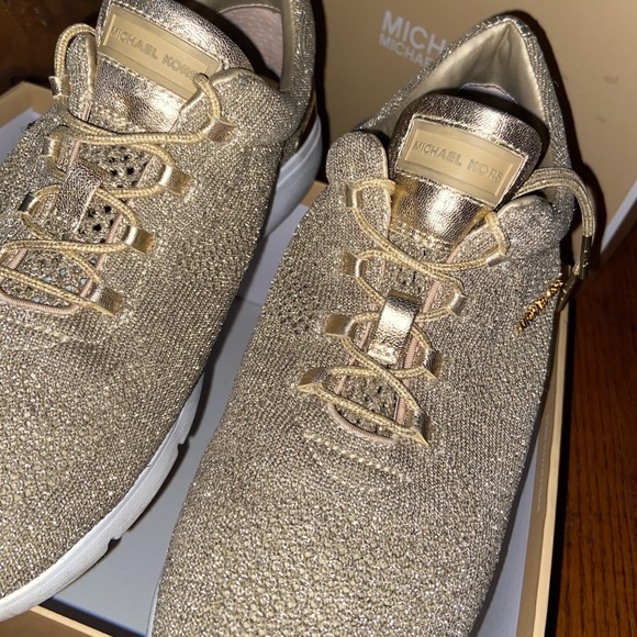 Gold sparkle Michael Kors sneakers - Picture 6 of 7
